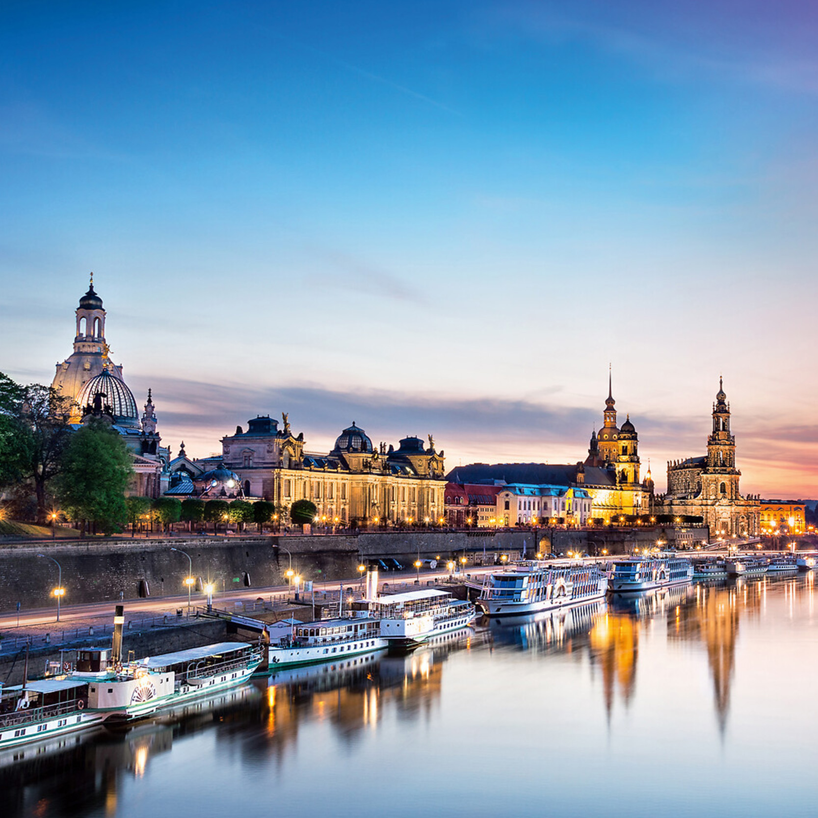 Blick auf Dresden mit Frauenkirche, Hofkirche und Schloss